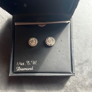 1/4ct diamond earrings